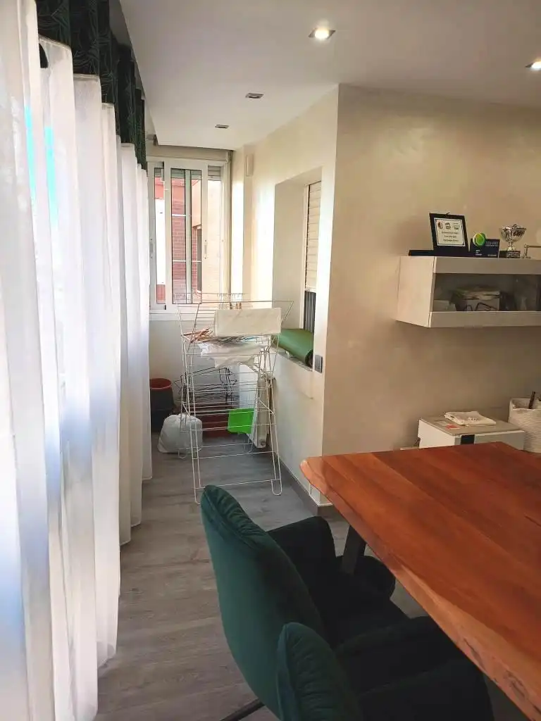 Balcony of Flat for sale in Barcelona  with Air Conditioner and Heating