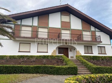 Terraced house for sale in Larrabetzu