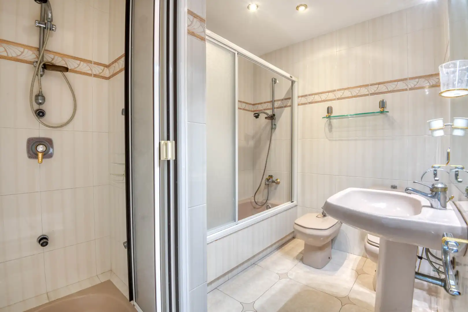 Bathroom of Houses for sale in Santa Cristina d'Aro  with Furnished, Oven and Washing machine
