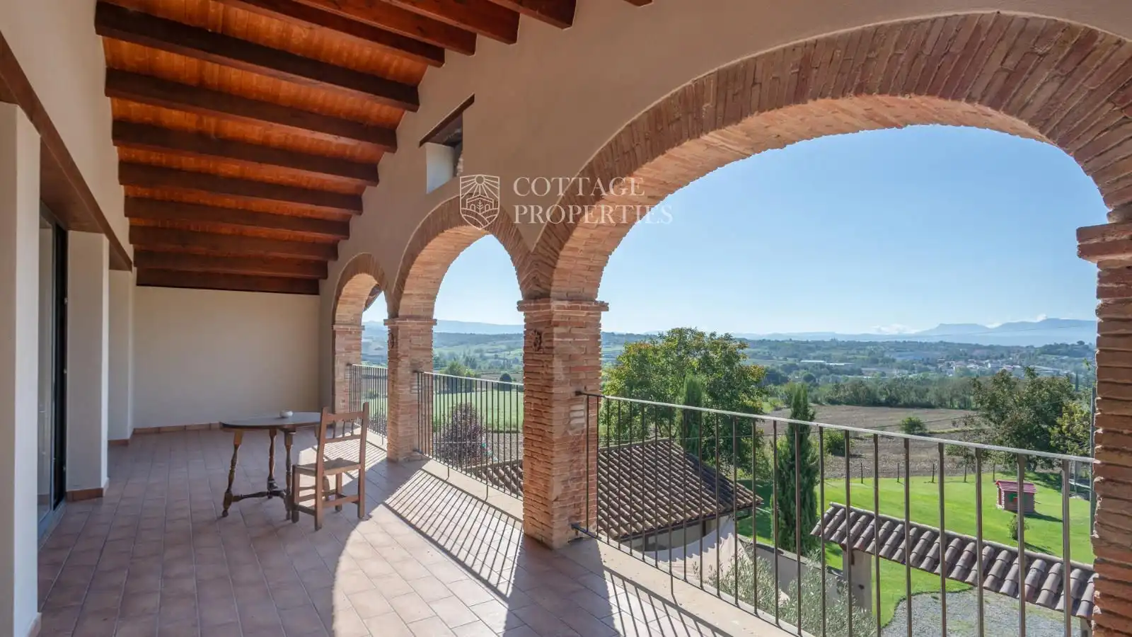 Terraza de Finca rústica en venta en Torelló con Terraza y Amueblado