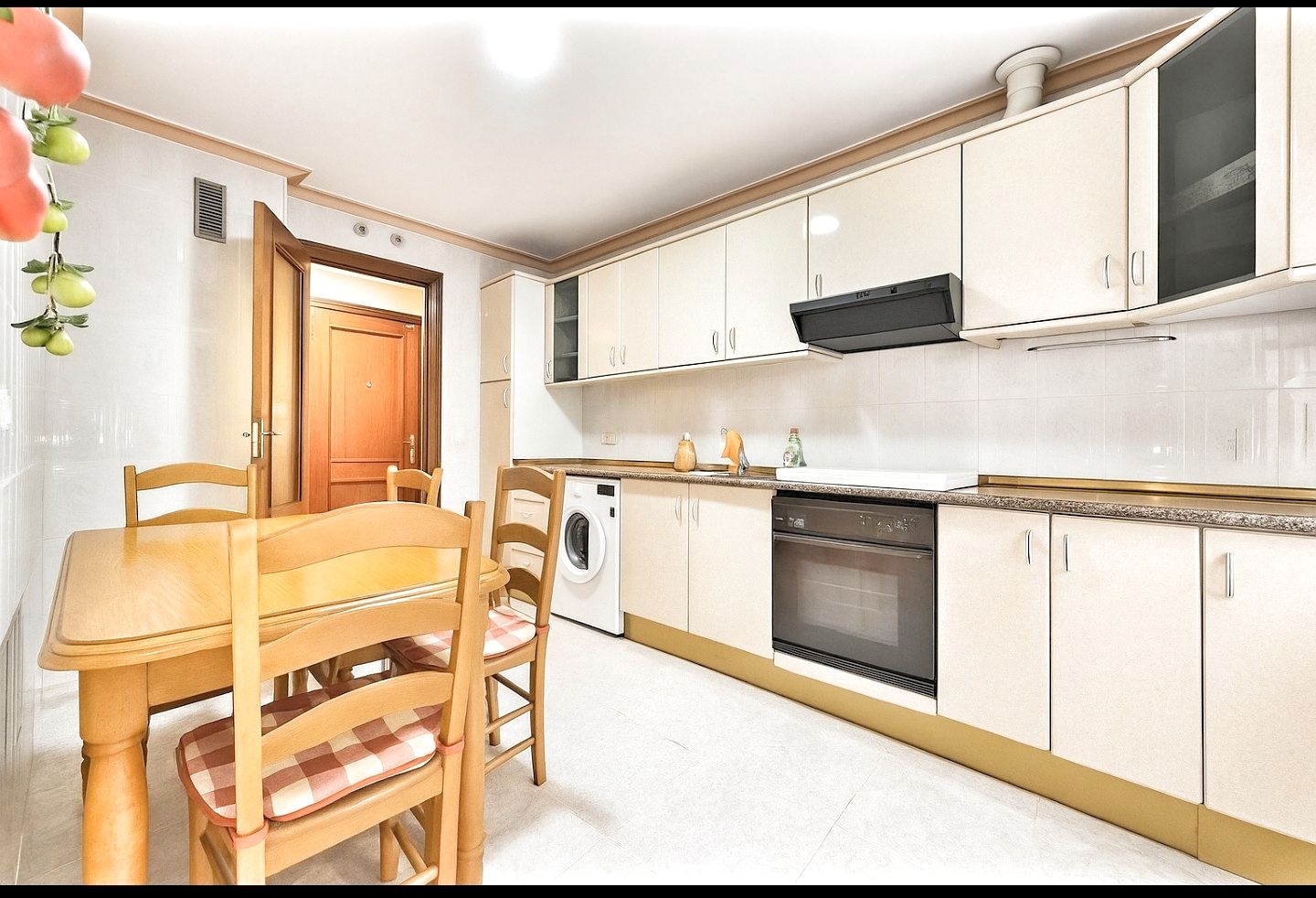 Cuina de Pis en venda en Argamasilla de Calatrava amb Aire condicionat, Calefacció i Terrassa