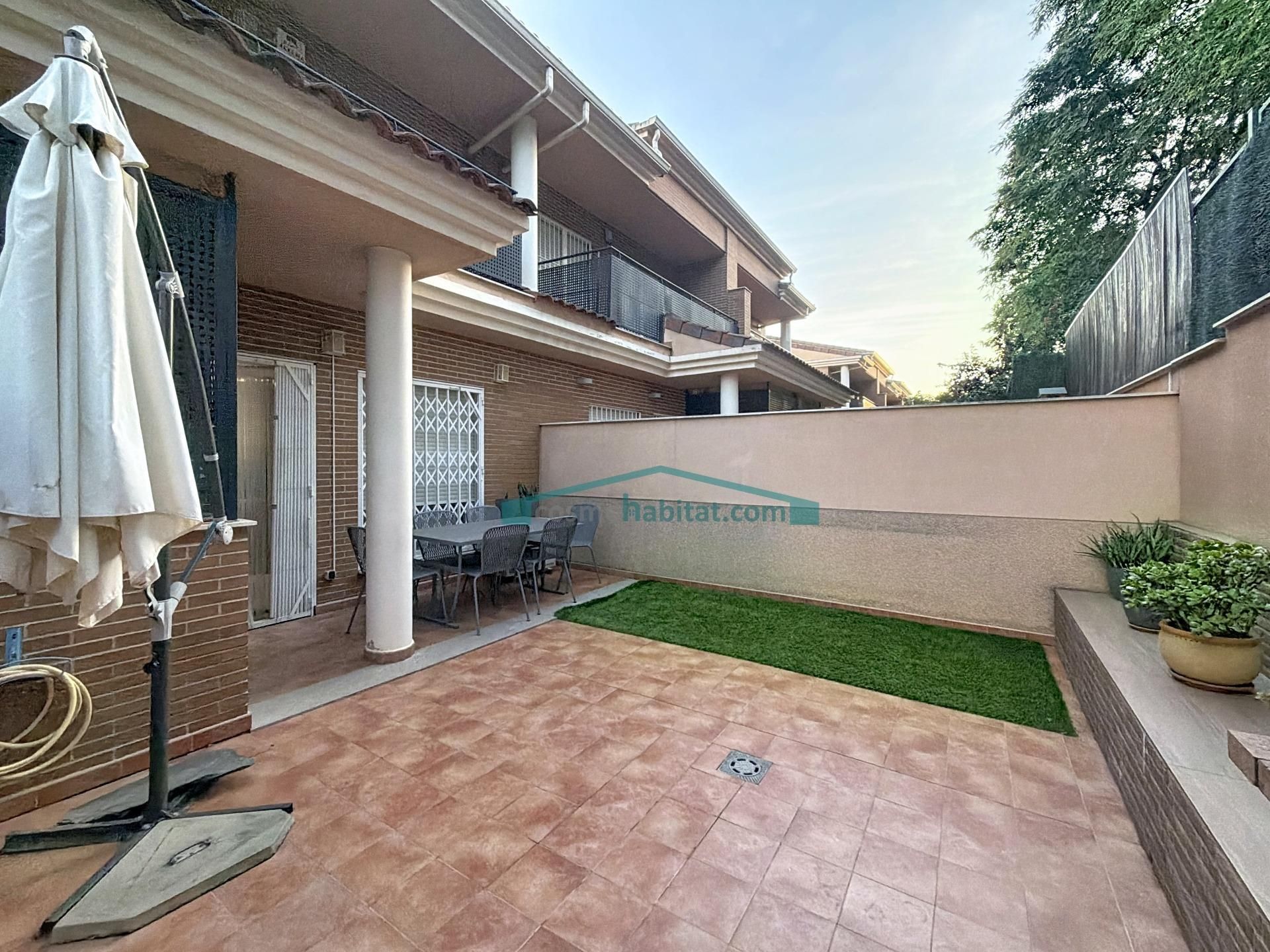 Terraza de Casa adosada en venta en Paterna con Aire acondicionado, Jardín privado y Terraza