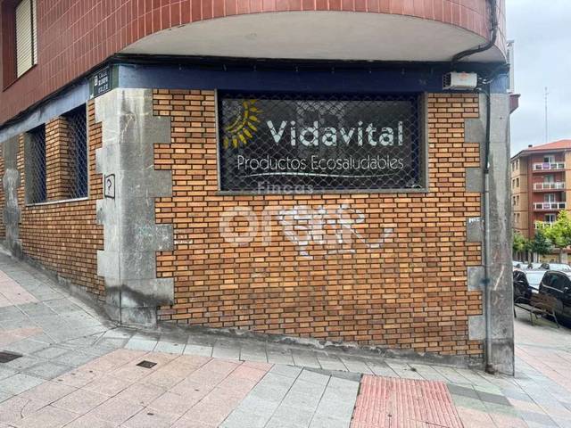 Local comercial en Alquiler en La Txitxarra - Murrieta - Parke Santurtzi