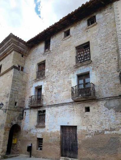 Foto 1 de Casa adosada en venda a Monroyo, Teruel