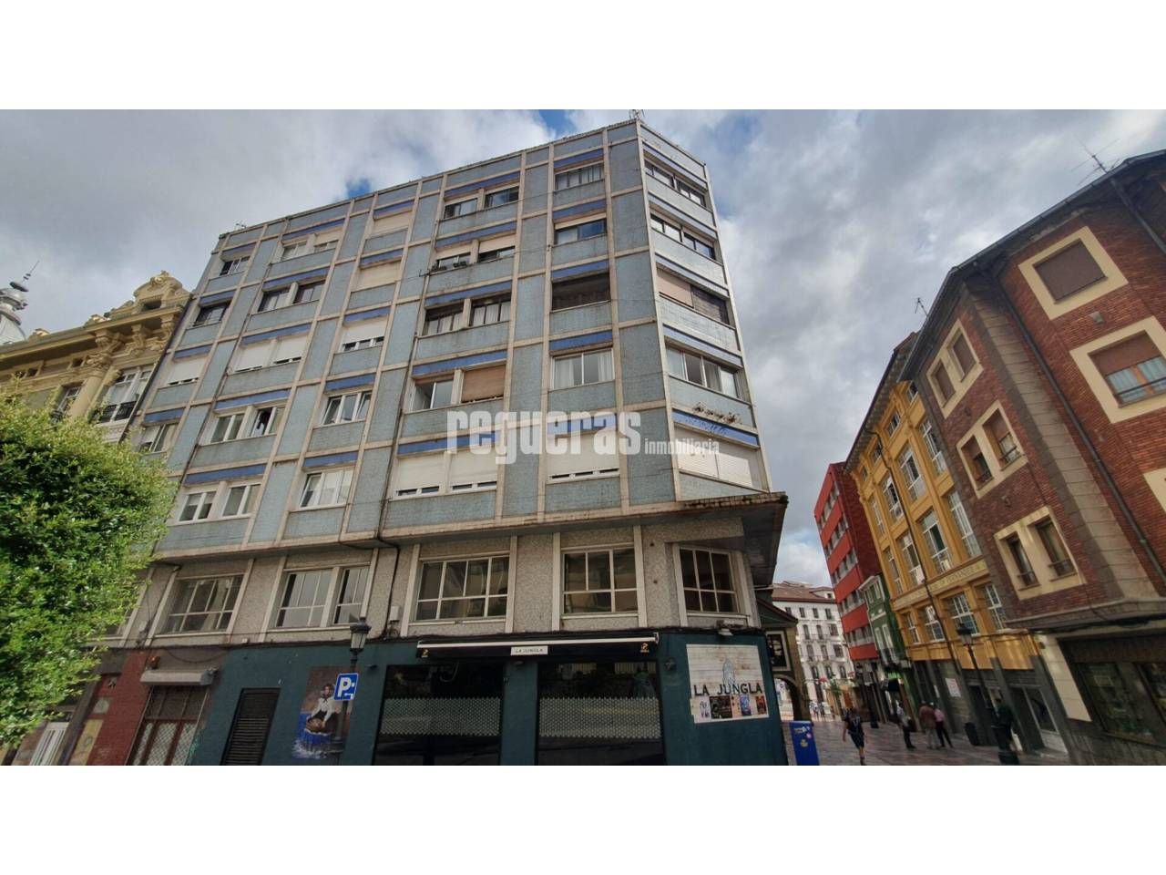 Apartament de lloguer a Carreño Miranda, Centro