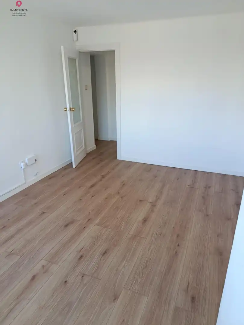 Schlafzimmer von Wohnung zur Miete in Madrid mit Klimaanlage und Heizung