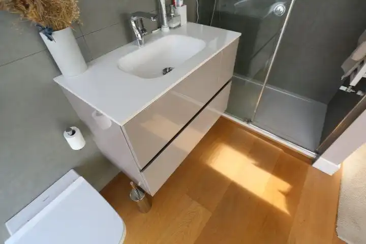 Bathroom of Flat for sale in Bilbao   with Heating