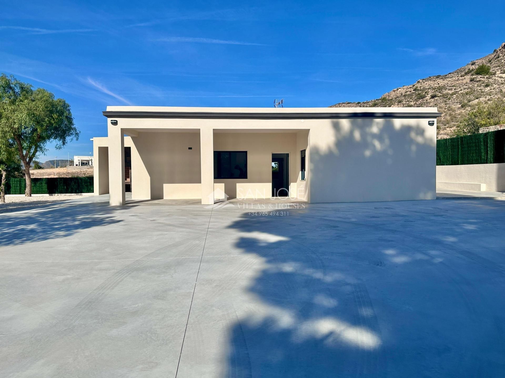 Außenansicht von Haus oder Chalet zum Verkauf in Aspe mit Privatgarten und Abstellraum