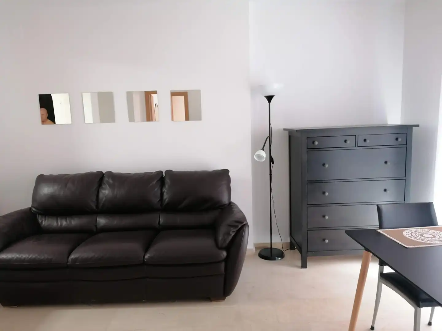 Sala d'estar de Apartament de lloguer en Málaga amb Aire condicionat, Calefacció i Terrassa