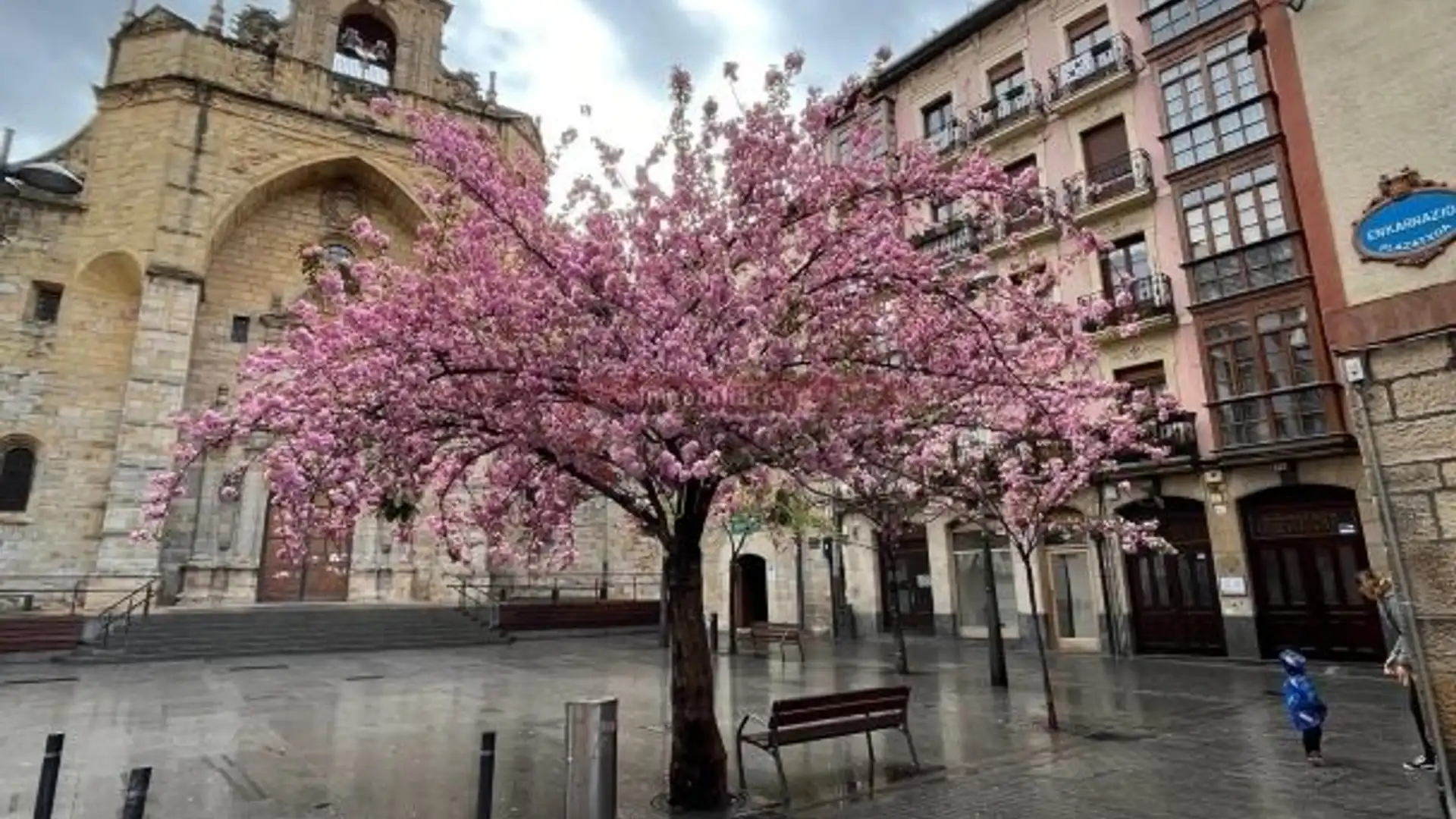 Vista exterior de Local de alquiler en Bilbao 