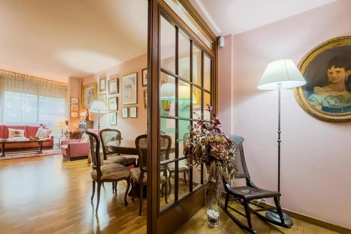 Comedor de Piso en venta en Barcelona con Calefacción y Terraza