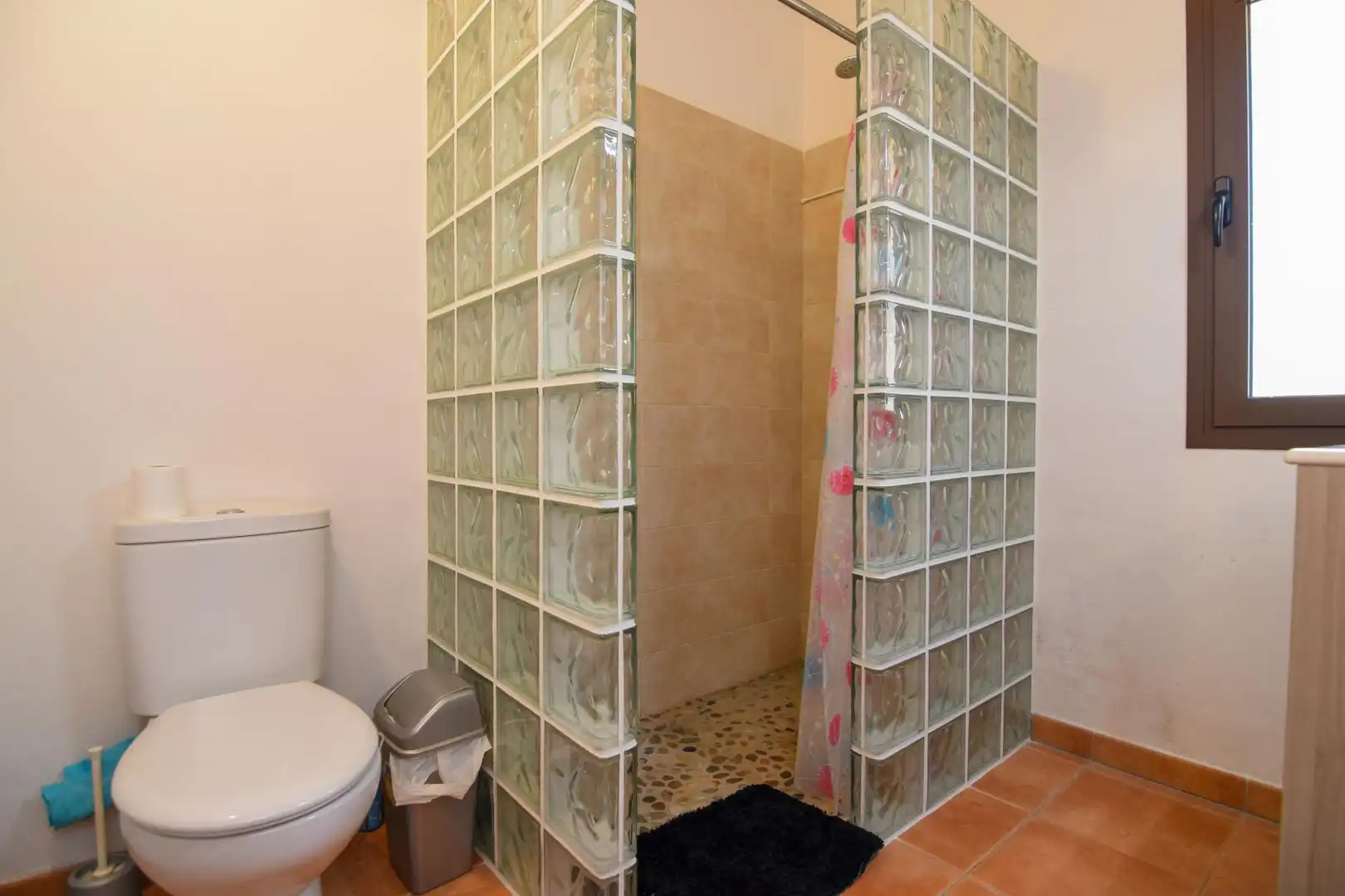 Baño de Finca rústica de alquiler en Artà con Aire acondicionado, Calefacción y Trastero