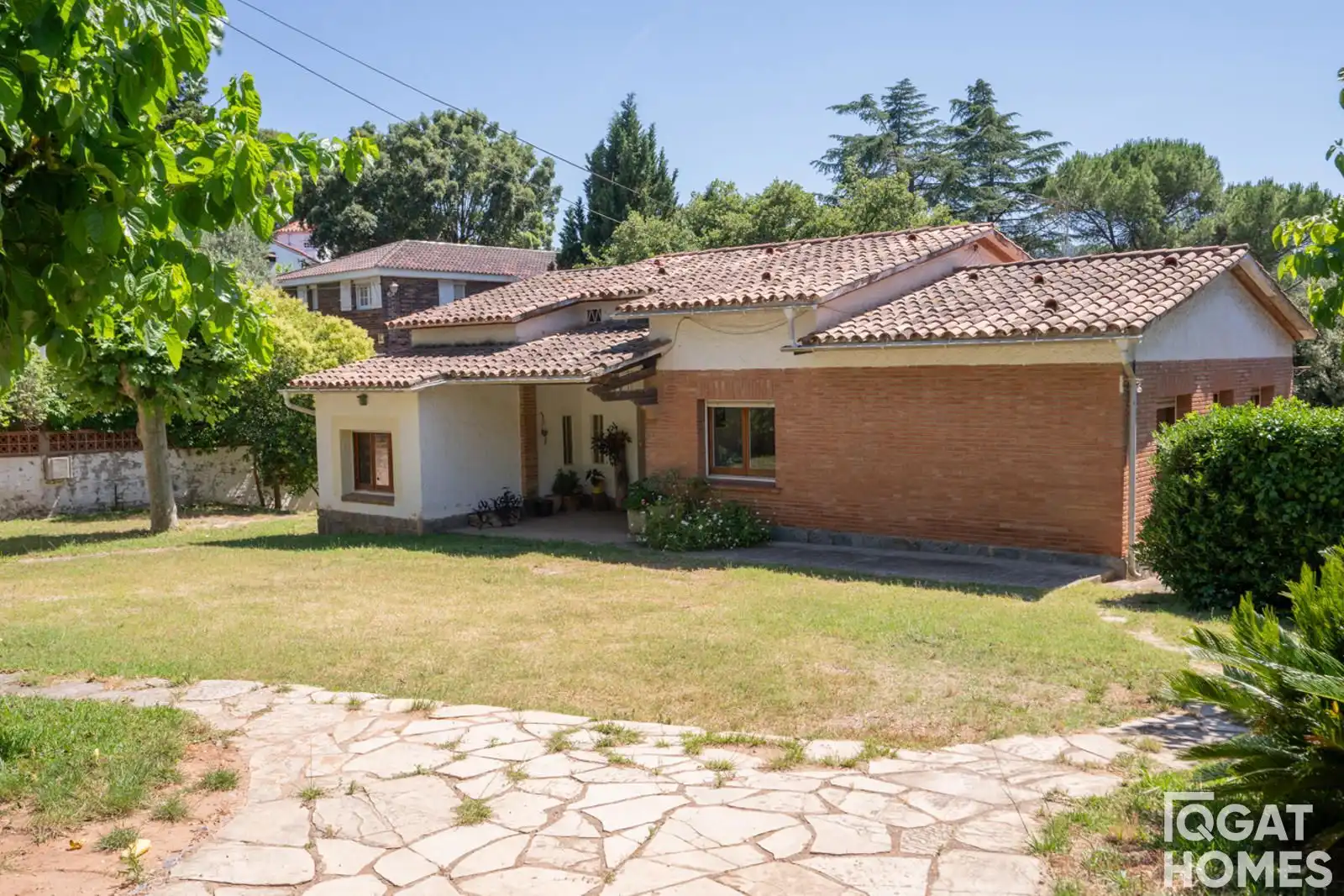 Exterior view of Houses for sale in Sant Cugat del Vallès  with Air Conditioner, Heating and Terrace