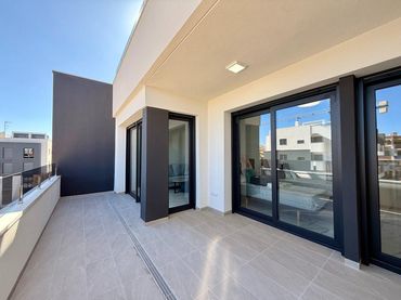 Penthouse mit Balkon zum Verkauf in Orihuela Costa
