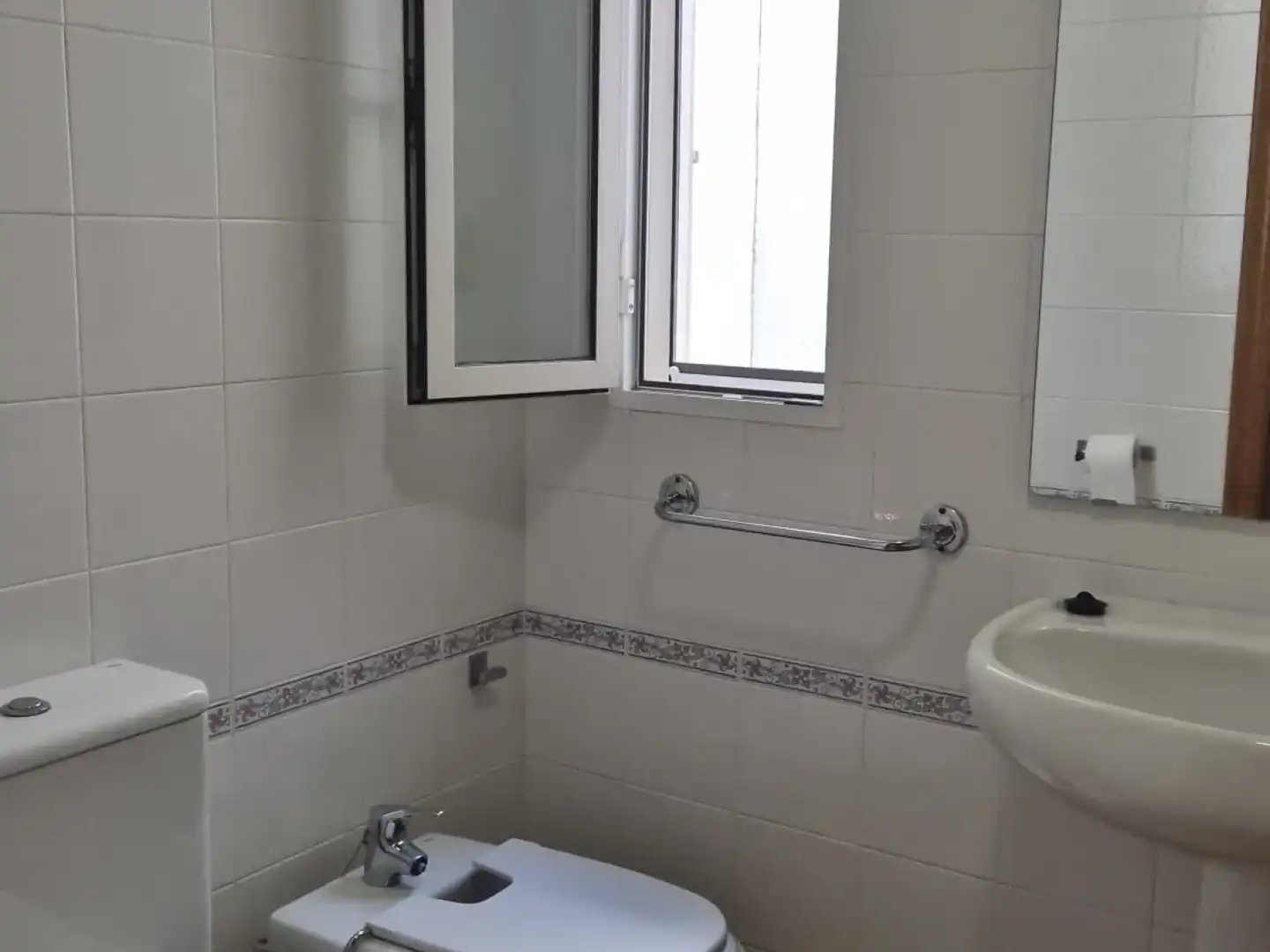 Bany de Pis de lloguer en Murcia amb Aire condicionat, Traster i Moblat