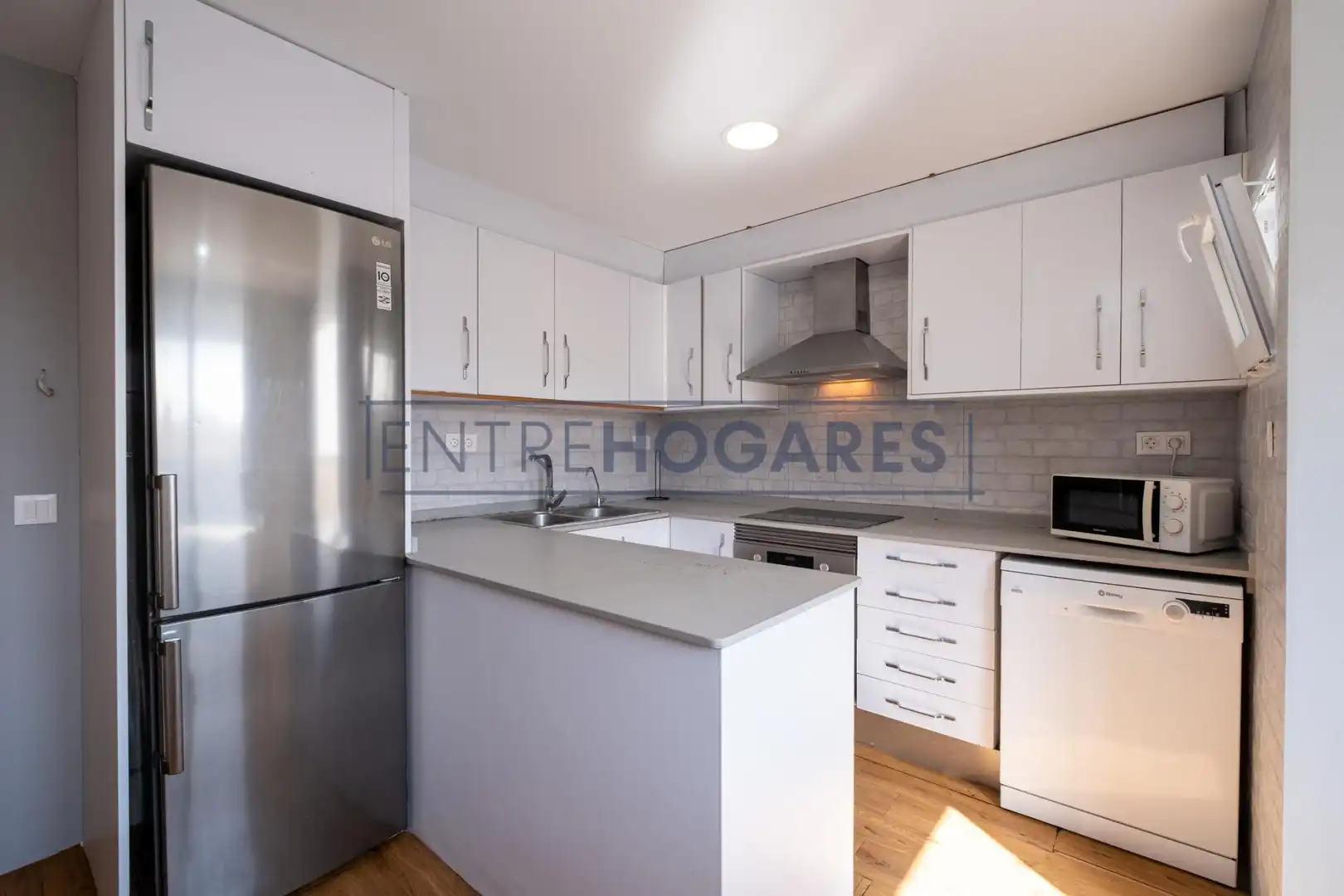 Cocina de Apartamento en venta en Moncada con Aire acondicionado, Calefacción y Amueblado