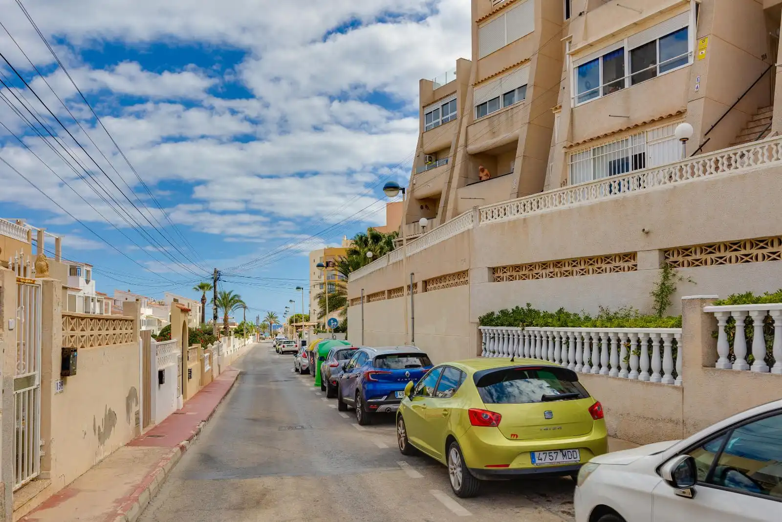 Vista exterior de Planta baixa en venda en Torrevieja amb Aire condicionat, Terrassa i Piscina