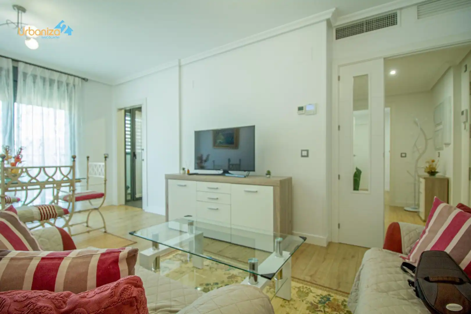 Sala d'estar de Apartament de lloguer en Badajoz amb Calefacció, Moblat i Balcó