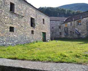 Vista exterior de Finca rústica en venda en Biescas amb Jardí privat