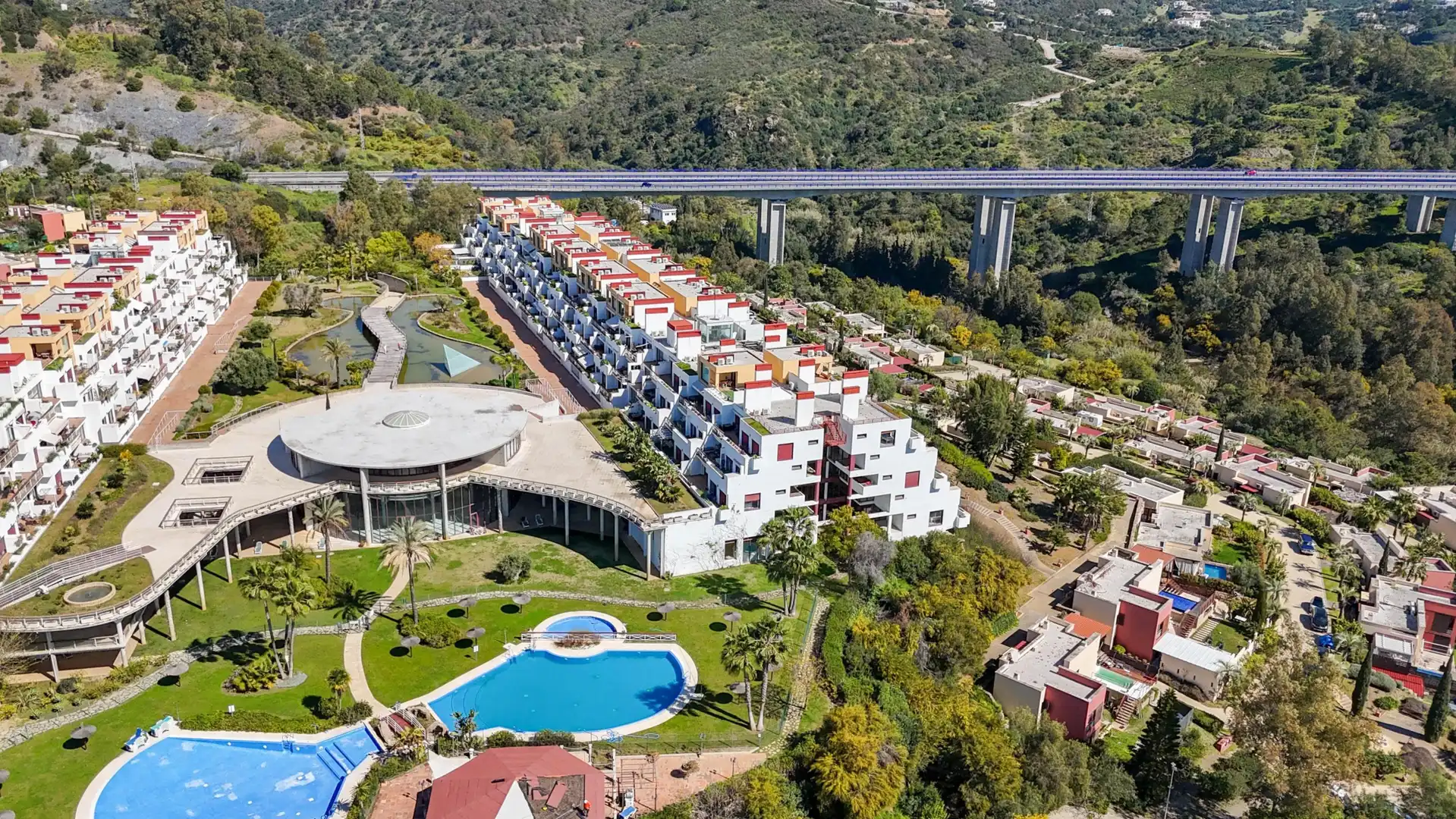 Duplex con piscina in vendita a Parque Botanico Resort & Country Club, imagen 3