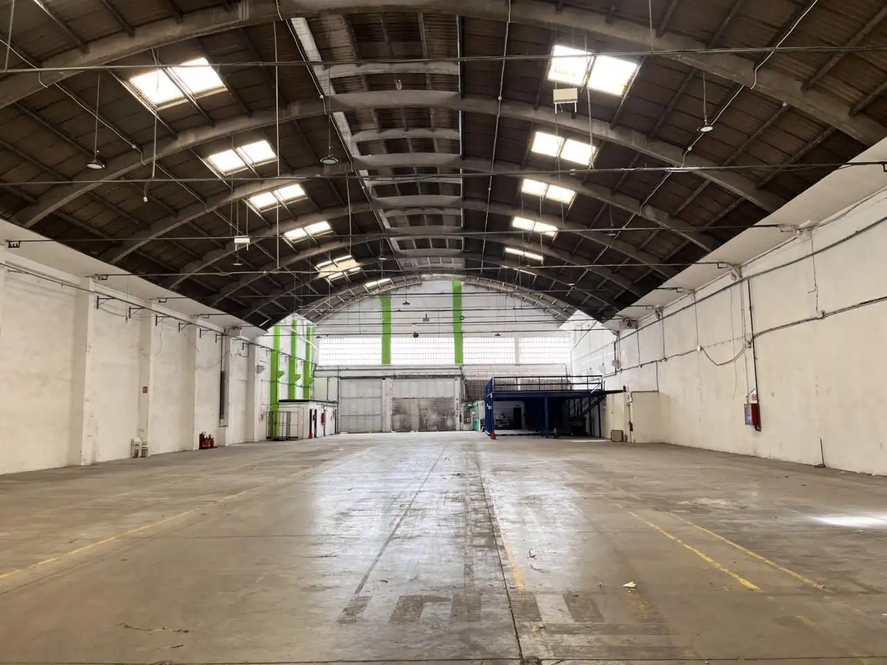 Nau industrial en venda a Centre - Sant Josep - Sanfeliu, imagen 2