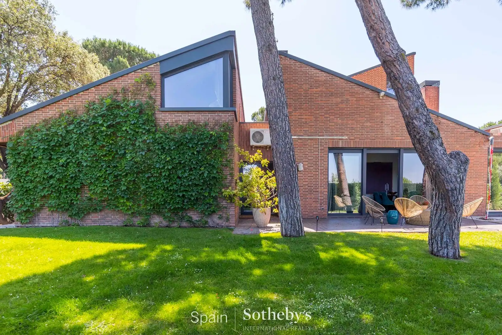 Casa o xalet en venda a Calle del Tulipán, Valdepastores - Las Encinas