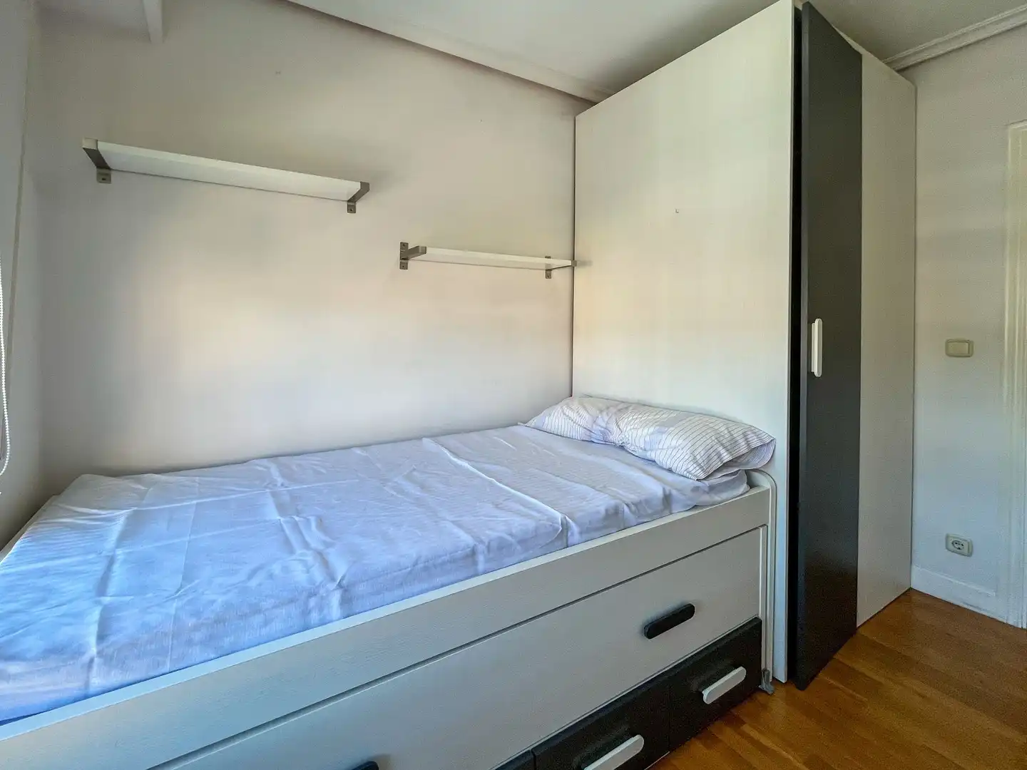 Schlafzimmer von Wohnung zur Miete in Urnieta mit Heizung, Terrasse und Möbliert