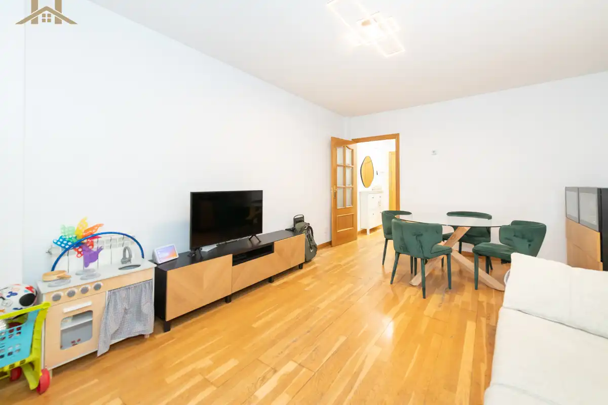 Sala d'estar de Pis en venda en Torrejón de Ardoz amb Aire condicionat, Calefacció i Traster