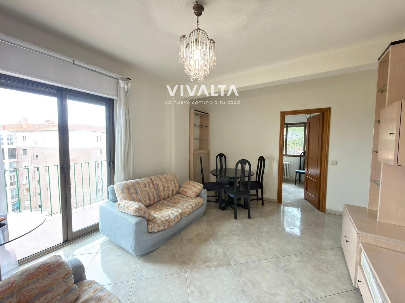 Sala d'estar de Pis de lloguer en  Madrid Capital amb Calefacció, Terrassa i Es permeten mascotes