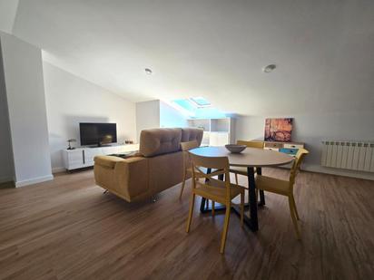 Living room of Attic to rent in Plasencia  with Air Conditioner, Heating and Terrace
