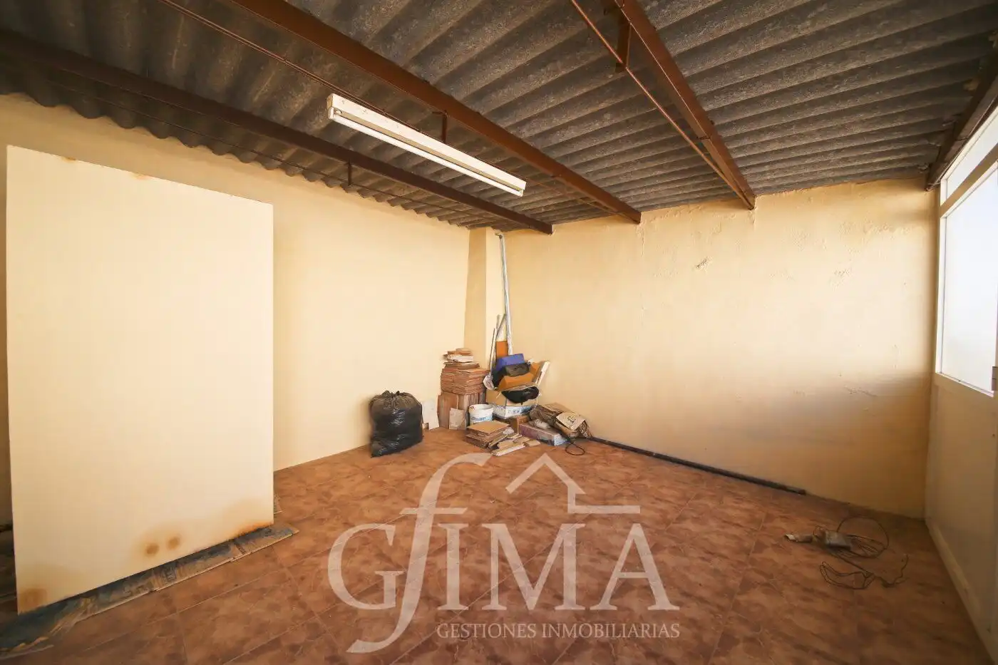 Casa adosada en venta en Tomelloso