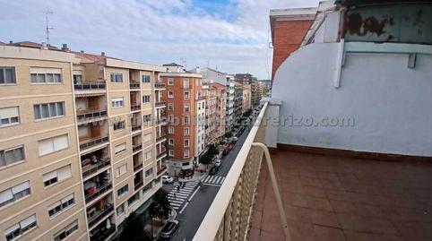 Foto 3 de Àtic en venda a Calle Huesca, Jesuitas, La Rioja