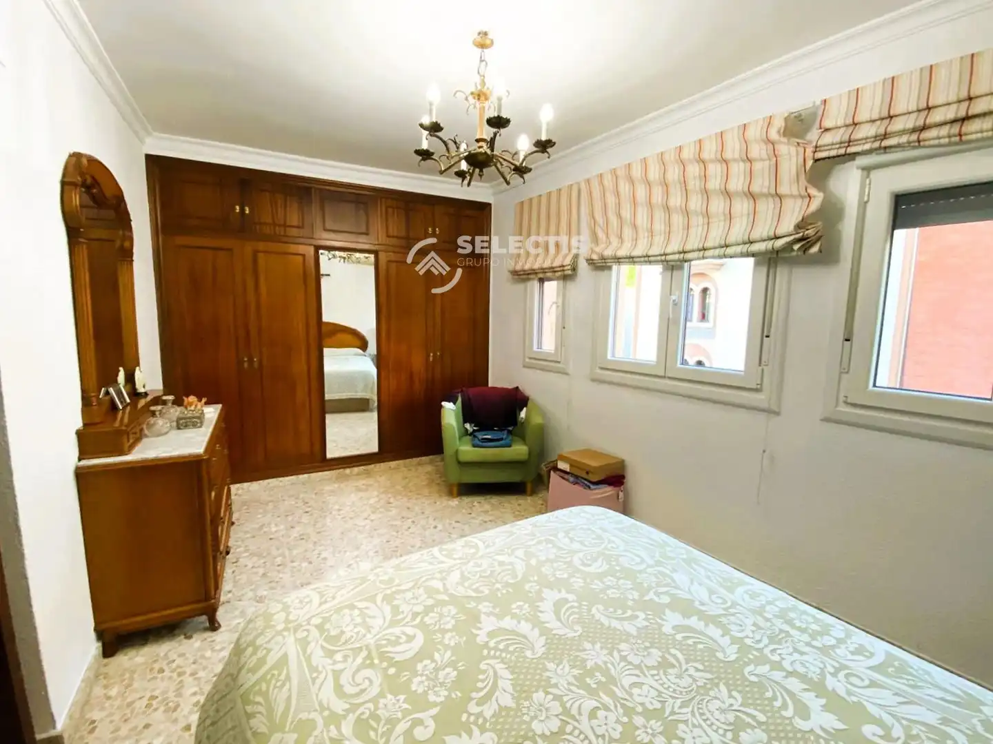 Piso en venta en DE LA MERCED, Centro