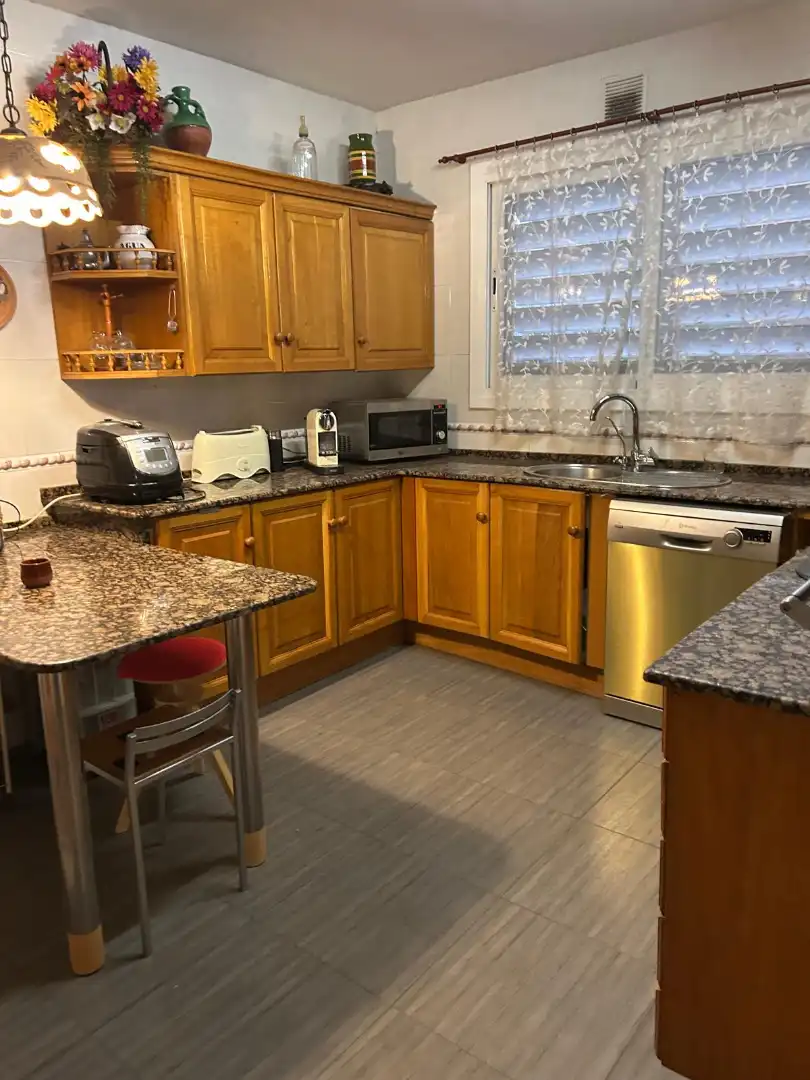 Cocina de Casa adosada en venta en Barberà del Vallès con Calefacción, Jardín privado y Terraza