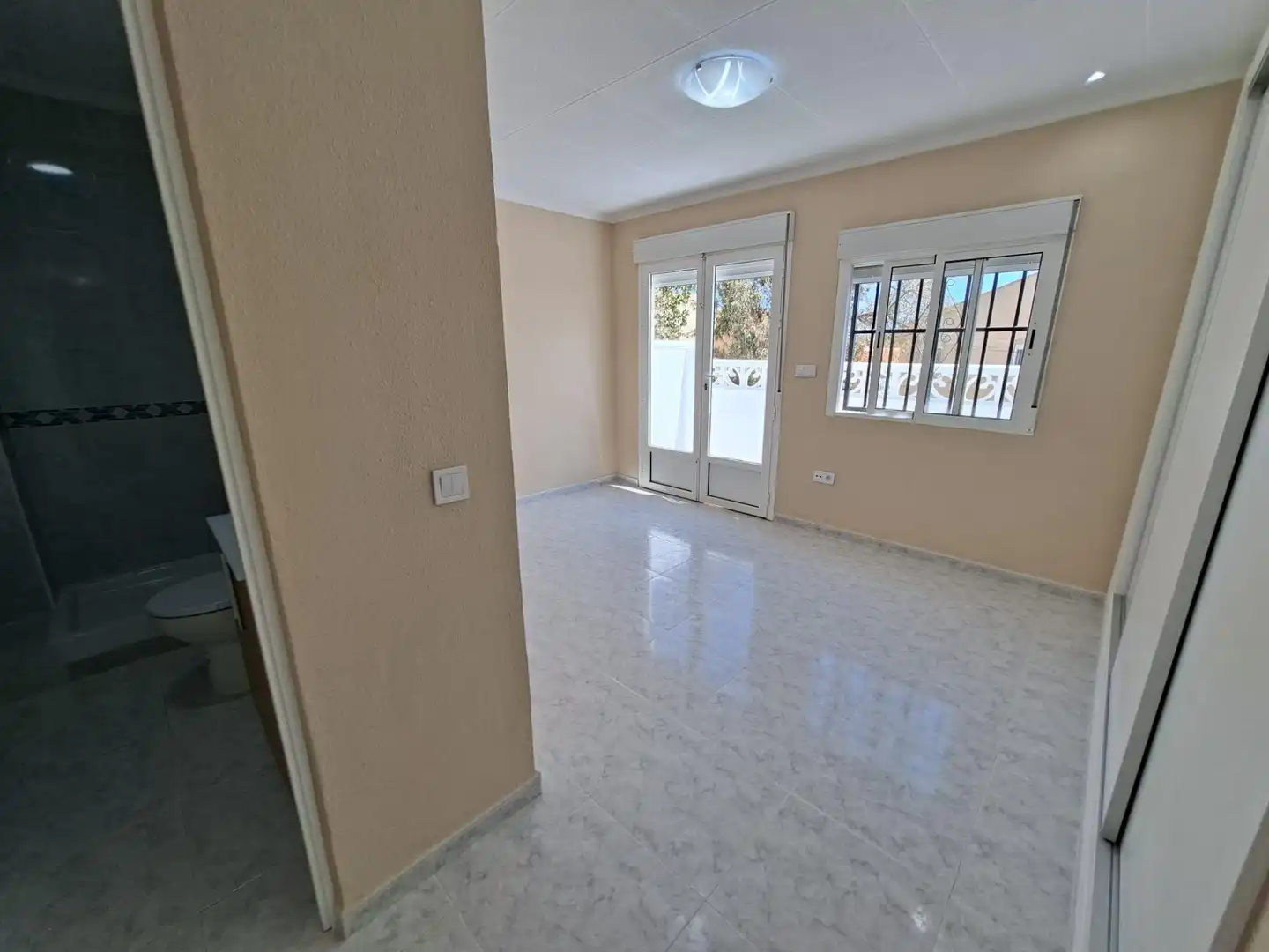 Vista exterior de Casa o xalet en venda en San Fulgencio amb Terrassa i Balcó