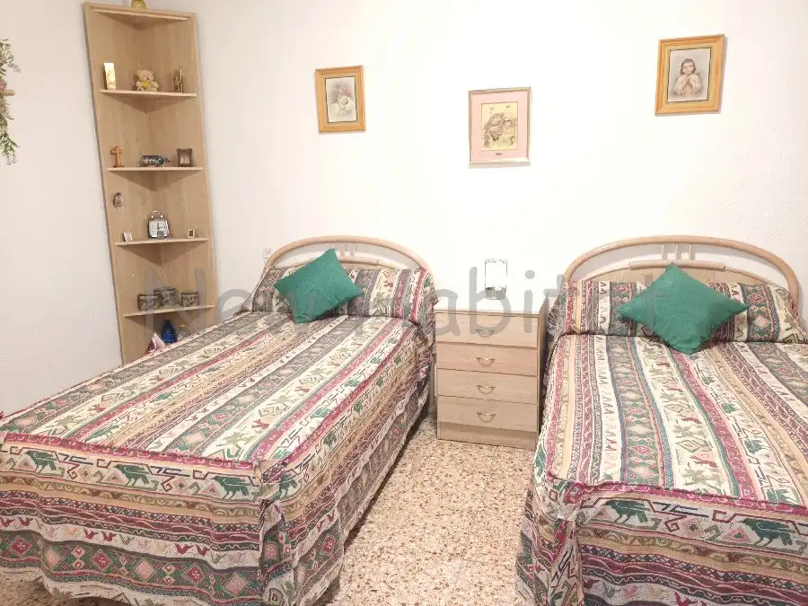 Dormitori de Casa adosada en venda en Castellón de la Plana / Castelló de la Plana amb Aire condicionat i Terrassa