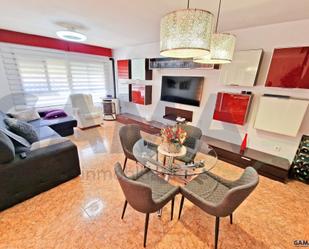 Sala d'estar de Casa adosada en venda en Benimuslem amb Aire condicionat