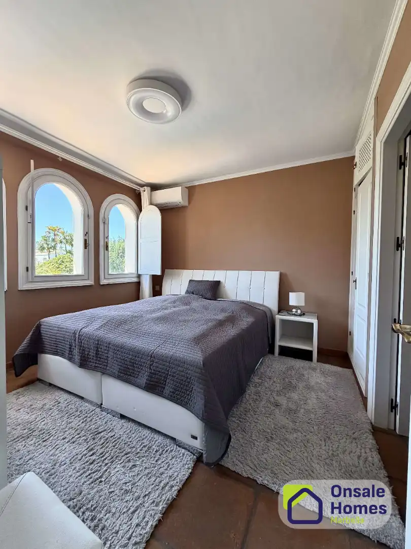 Bedroom of Houses for rent in Marbella  with Air Conditioner, Private garden and Terrace