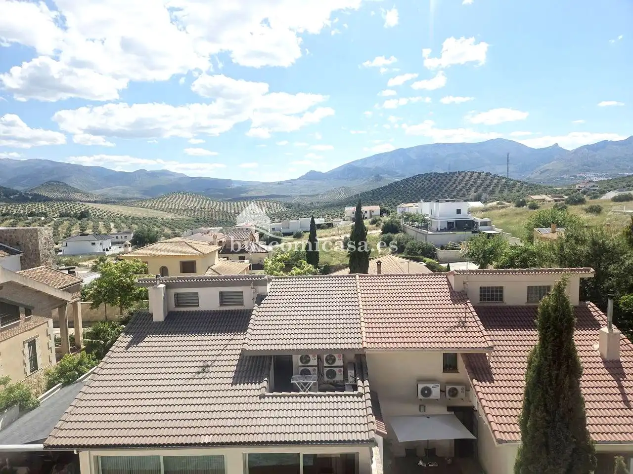 Vista exterior de Casa o xalet en venda en La Guardia de Jaén amb Aire condicionat, Calefacció i Terrassa