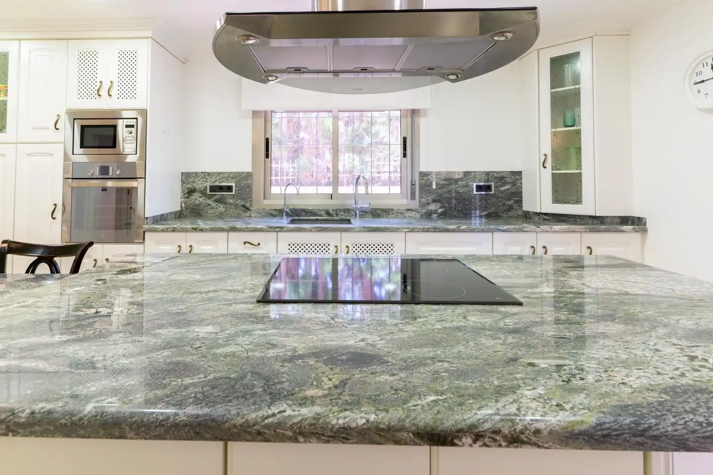 Cocina de Casa o chalet en venta en Elche / Elx con Aire acondicionado, Jardín privado y Parquet