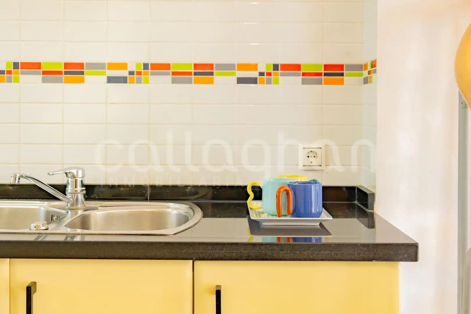 Küche von Loft zum Verkauf in Valencia mit Klimaanlage und Balkon