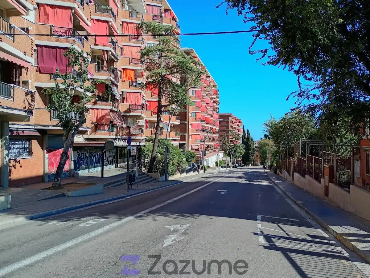Außenansicht von Wohnungen zur Miete in Barcelona mit Klimaanlage, Heizung und Parkett
