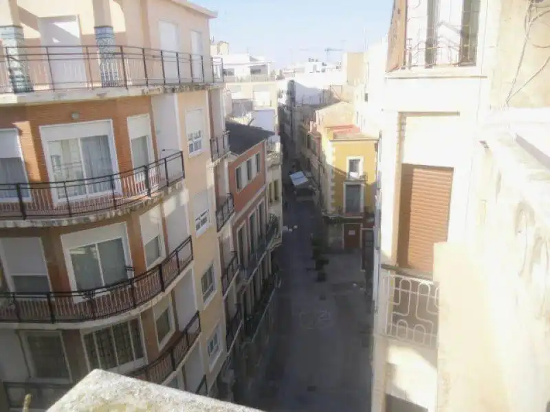 Vista exterior de Piso de alquiler en Elche / Elx con Aire acondicionado, Parquet y Trastero