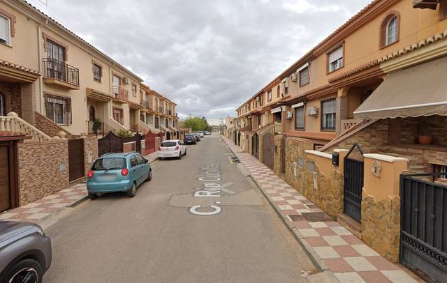 Casa-chalet en Venta en Cúllar Vega