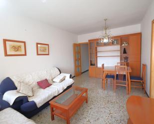 Sala d'estar de Pis en venda en El Vendrell amb Terrassa i Balcó