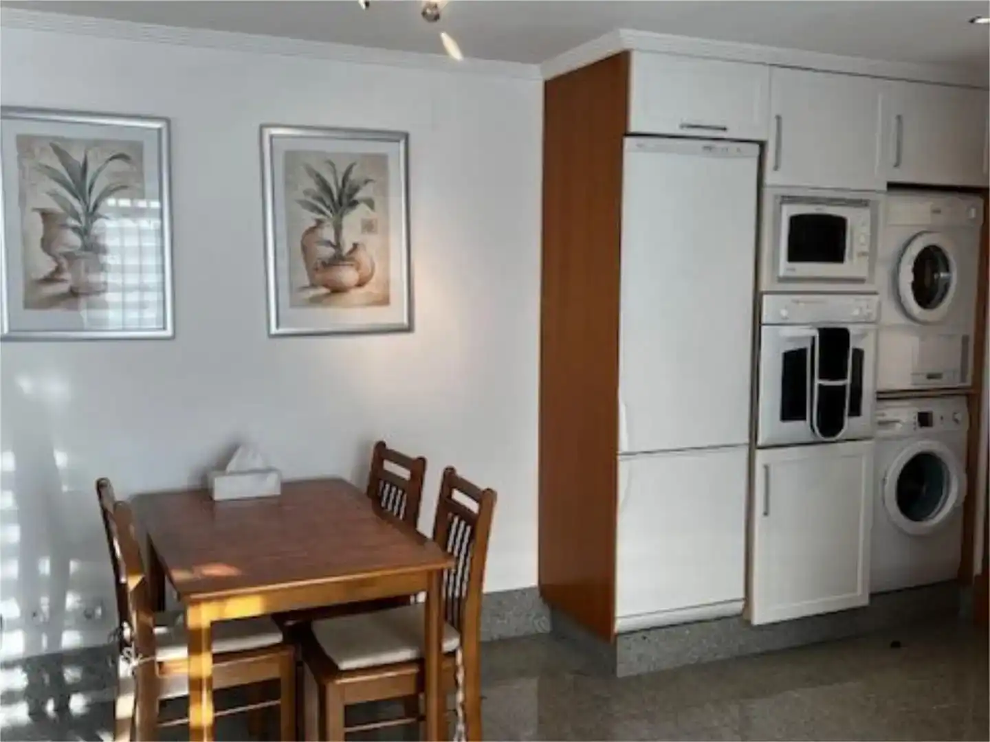 Küche von Wohnung zur Miete in Marbella mit Klimaanlage, Privatgarten und Möbliert