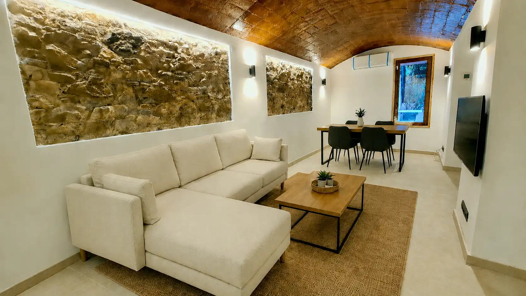 Wohnzimmer von Erdgeschoss zum Verkauf in Barcelona mit Klimaanlage, Heizung und Privatgarten
