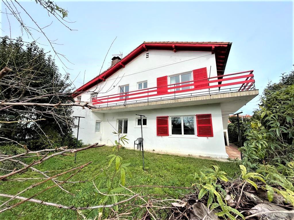 Exterior view of House or chalet for sale in Noja