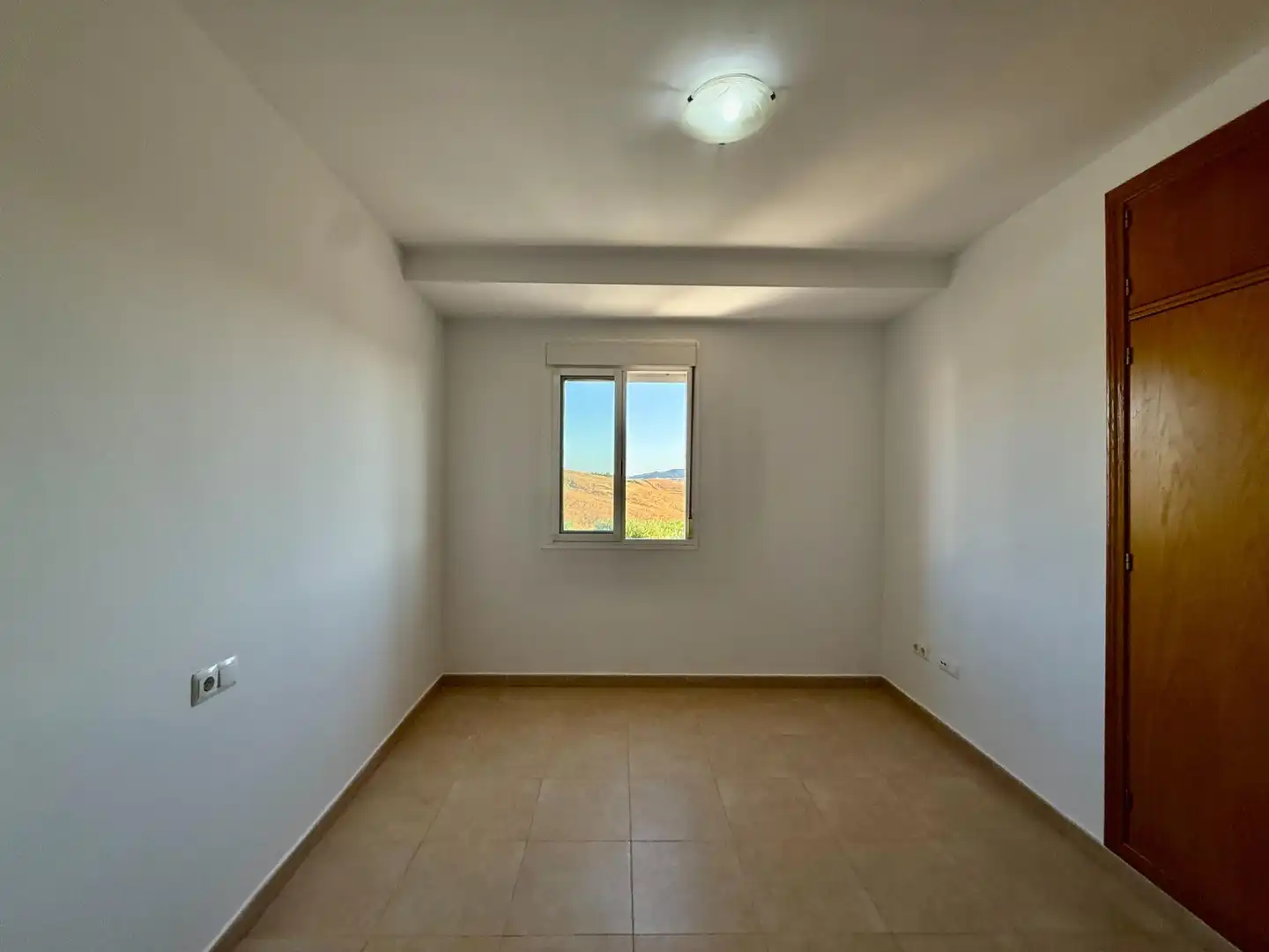 Habitación de Casa adosada en venta en Medina Sidonia con Terraza, Balcón y Alarma