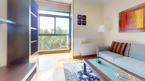 Photo 2 of Flat for rent in Adelfas, Madrid Capital